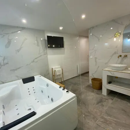 Morocco - Jacuzzi & Piscine Privee Apartmán *